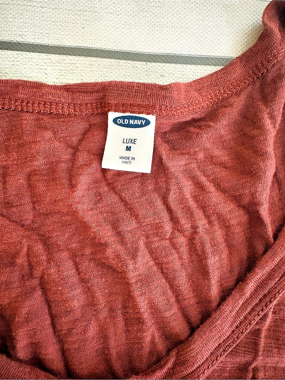 Old Navy Luxe Long-Sleeve Scoop-Neck Tee Red Medium - Picture 3 of 3